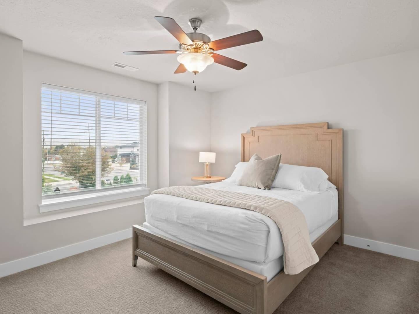 Queen Bedroom 1 - Upstairs
