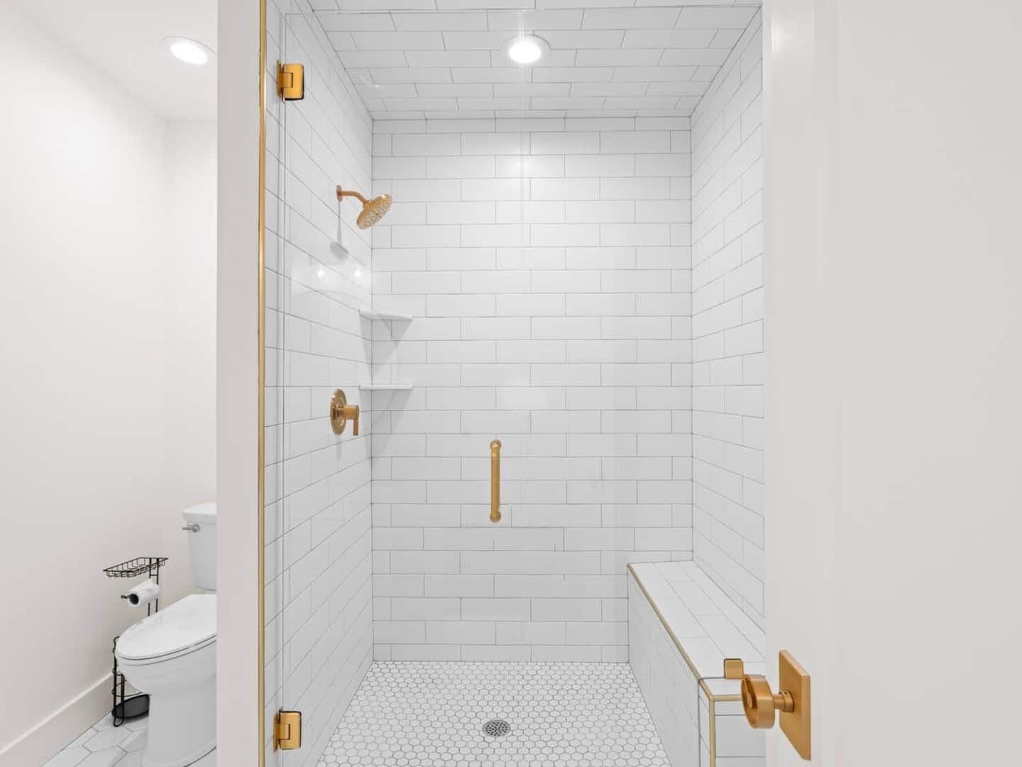Full Bathroom - Guesthouse